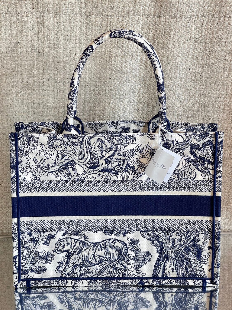 Personalised dior tote sale